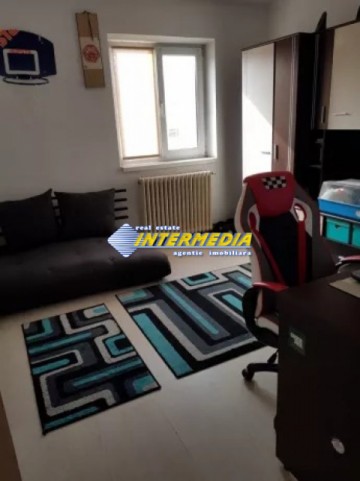 2-camere-de-vanzare-in-cetate-zona-bulevard-alba-iulia-1