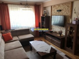 apartament-3-camere-decomandat-de-vanzare-ampoi-3-2