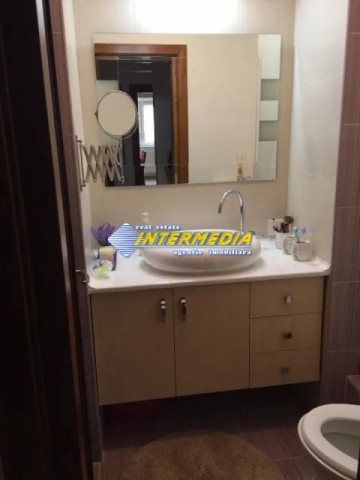 apartament-3-camere-decomandat-de-vanzare-ampoi-3-6