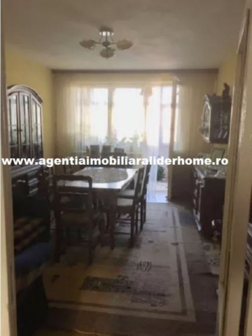 apartament-4-camere-zona-liceului-mihai-eminescu-1
