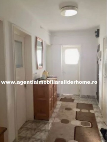 apartament-4-camere-zona-liceului-mihai-eminescu-3