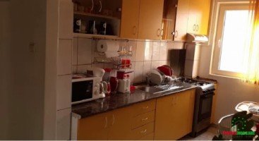 apartament-3-camere-semidecomandat-etajul-2-in-vasile-aron