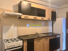 apartament-3-camere-de-inchiriat-centru-mobilat-250-euro-3