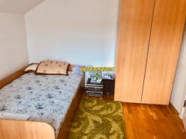 casa-pm-noua-de-vanzare-in-cetate-alba-iulia-imprejmuita-si-finisata-cu-toate-utilitatile-si-720-mp-teren-1