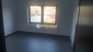 casa-de-vanzare-finisata-complet-cu-toate-utilitatile-3