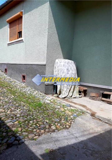 casa-cu-3-camere-si-anexe-si-1667mp-in-rahau-6