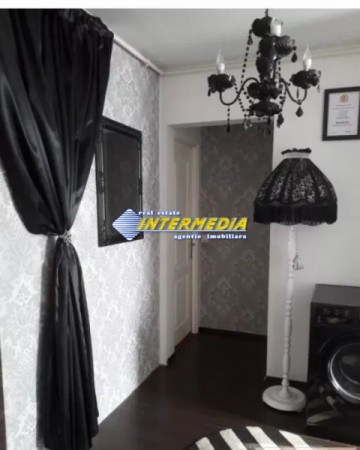 apartament-2-camere-decomandat-de-vanzare-ampoi-1-4