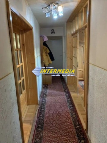 apartament-3-camere-decomandat-de-vanzare-cetate-1