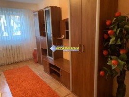 apartament-3-camere-decomandat-de-vanzare-cetate-2