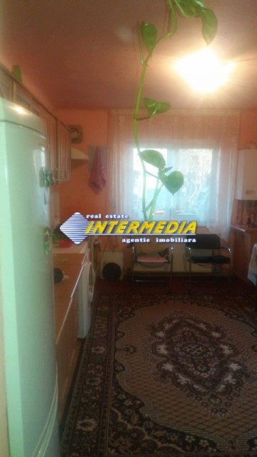 casa-de-vanzare-cu-teren-de-1100-mp-zona-obreja-1