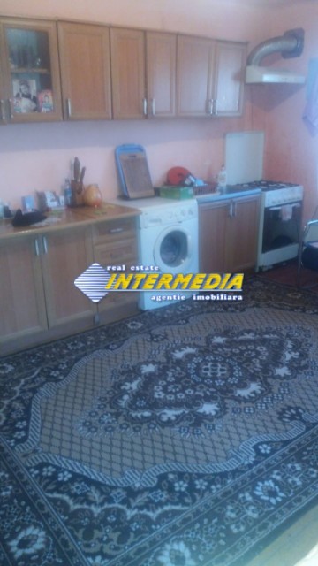 casa-de-vanzare-cu-teren-de-1100-mp-zona-obreja-2