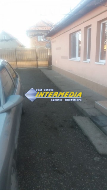 casa-de-vanzare-cu-teren-de-1100-mp-zona-obreja-6