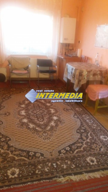 casa-de-vanzare-cu-teren-de-1100-mp-zona-obreja-10