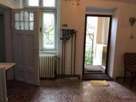 vand-in-centru-vechi-casa-in-asociatie-2-camere-70-mp-utili-6