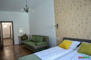 apartament-impartit-in-2-garsoniere-de-vanzare-in-sibiu-ultracentral-6