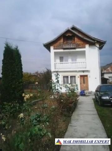 vila-5-camere-teren-700-mp-corbi-1
