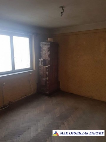 gasca-zurli-apartament-2-camere-cf-1-et-34-campulung-1