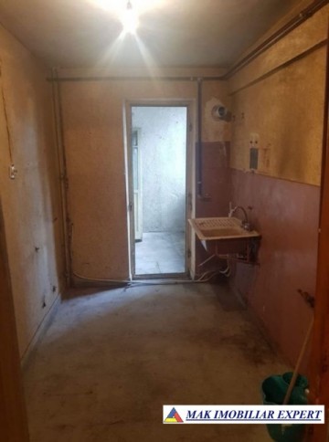 gasca-zurli-apartament-2-camere-cf-1-et-34-campulung-2