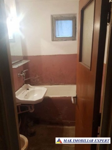 gasca-zurli-apartament-2-camere-cf-1-et-34-campulung-3