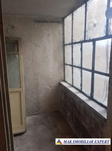 gasca-zurli-apartament-2-camere-cf-1-et-34-campulung-5