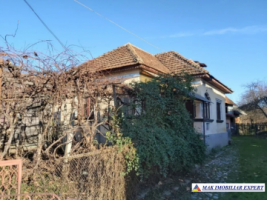 casa-2-camere-teren-1330-mp-berevoesti