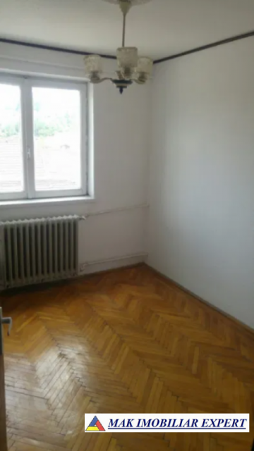 apartament-3-camere-cf-2-44-campulung-2