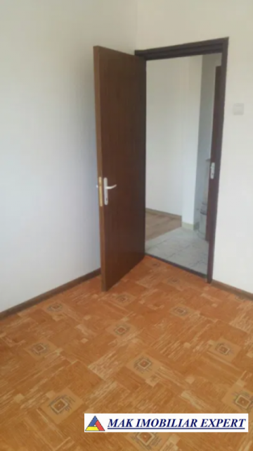 apartament-3-camere-cf-2-44-campulung-4
