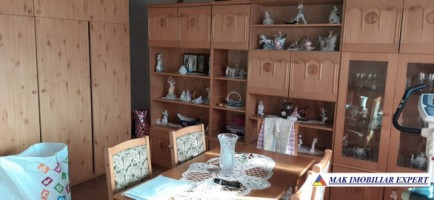 vand-apartament-3-camere-campulung-muscel-grui-areges