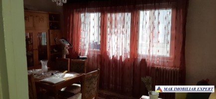 vand-apartament-3-camere-campulung-muscel-grui-areges-1