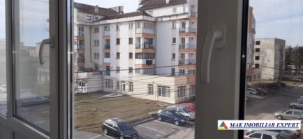 vand-apartament-3-camere-campulung-muscel-grui-areges-21