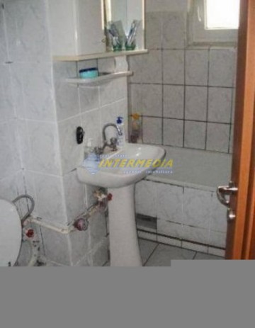 apartament-3-camere-de-vanzare-cetate-alba-iulia-5