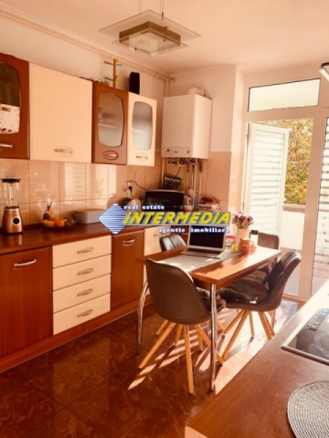apartament-cu-4-camere-si-garaj-de-inchiriat-in-caroline