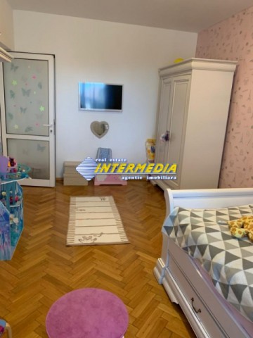 apartament-cu-4-camere-si-garaj-de-inchiriat-in-caroline-7