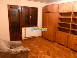 apartament-3-camere-decomandat-in-cartierul-cetate-alba-iulia-1