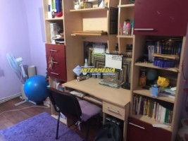 4-camere-de-vanzare-in-cartierul-cetate-bloc-proprietate