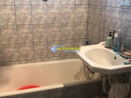 4-camere-de-vanzare-in-cartierul-cetate-bloc-proprietate-8