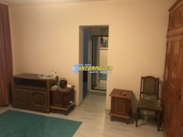 apartament-2-camere-de-vanzare-in-cartierul-cetate-zona-bulevard-2