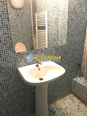 apartament-2-camere-de-vanzare-in-cartierul-cetate-zona-bulevard-11