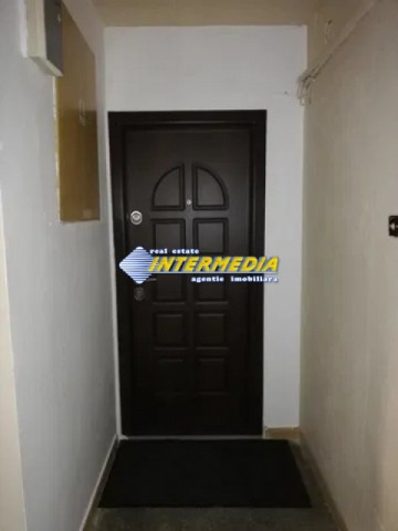 apartament-2-camere-de-vanzare-in-cetate-in-apropiere-de-bulevard-3