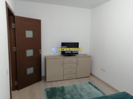 apartament-2-camere-de-inchiriat-in-cetate-zona-bulevard-mobilat-utilat-9