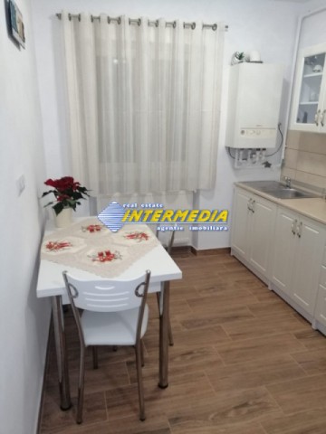 apartament-2-camere-de-inchiriat-in-cetate-zona-bulevard-mobilat-utilat-11