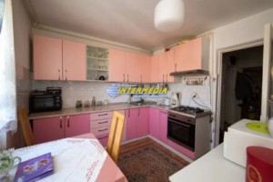3-camere-decomandat-in-cetate-zona-bulevard-alba-iulia-1
