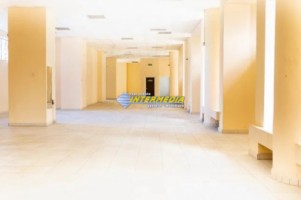spatiu-comercial-de-inchiriat-in-cetate-finisat-3