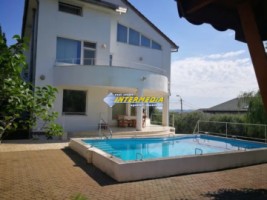 casa-in-cartierul-cetate-de-vanzare-finisata-cu-piscina-3