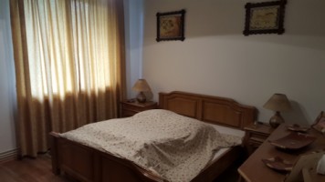 inchiriez-apartament-brasov-mobilat-si-utilat-lux-0