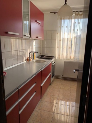 inchiriez-apartament-mobilat-si-utilat-brasov-central-10