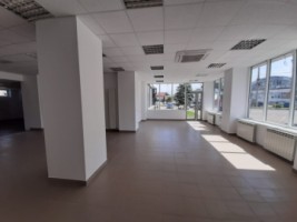 spatiu-comercial-160-mp-calea-nationala-2