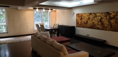 3-camere-cartierul-francez