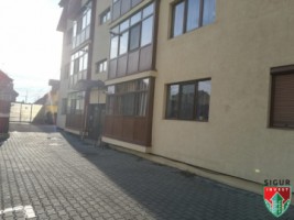 apartament-2-camere-decomandat-zona-terezian-o-parcare-gratuita-2