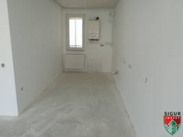 apartament-4-camere-tip-penthouse-doua-terase-mari-pret-avantajos-9